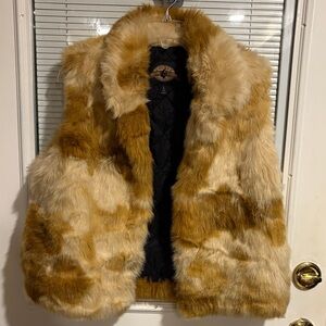 Faux Fur Vest in Brown and Cream women’s size large.